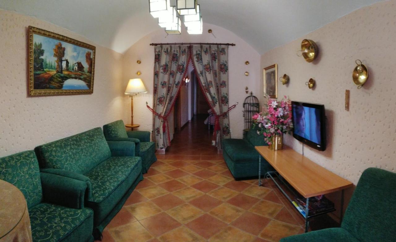 Apartamentos Horno Y Casa De Dulce Purullena Bagian luar foto