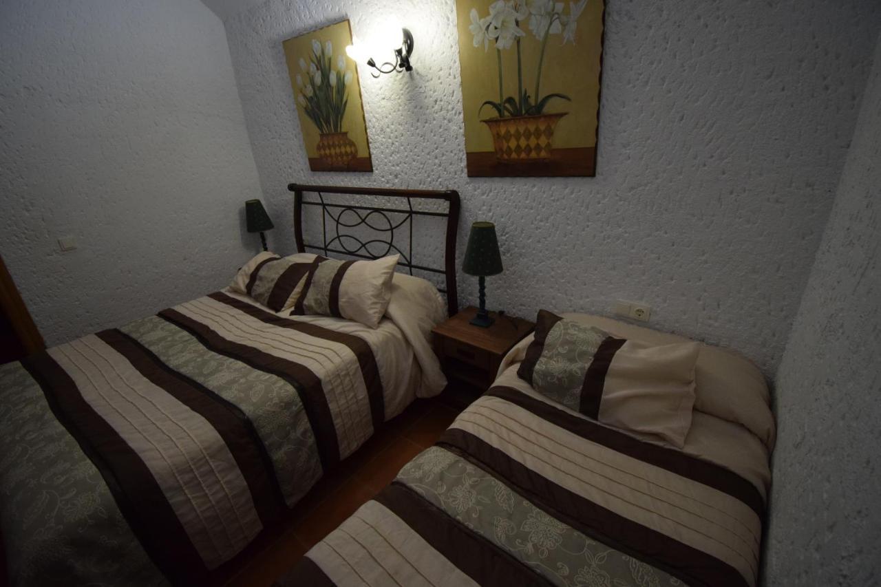 Apartamentos Horno Y Casa De Dulce Purullena Bagian luar foto
