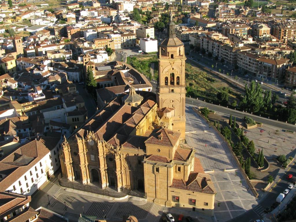 Apartamentos Horno Y Casa De Dulce Purullena Bagian luar foto