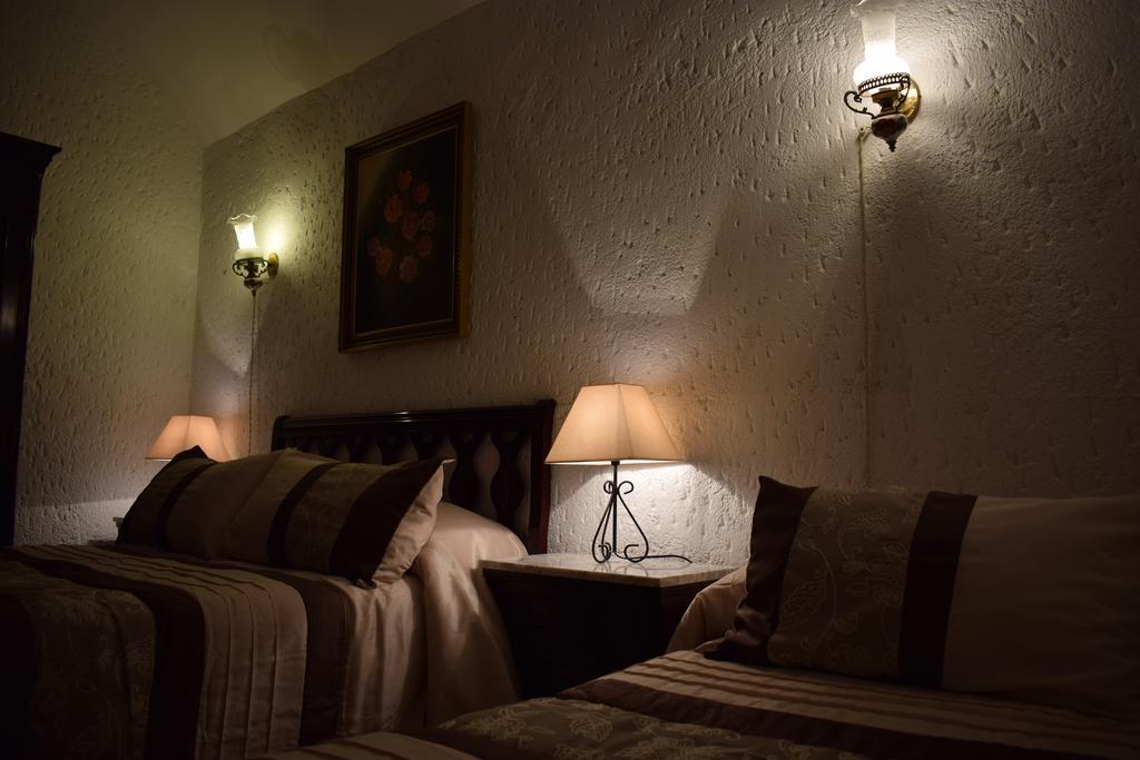 Apartamentos Horno Y Casa De Dulce Purullena Bagian luar foto